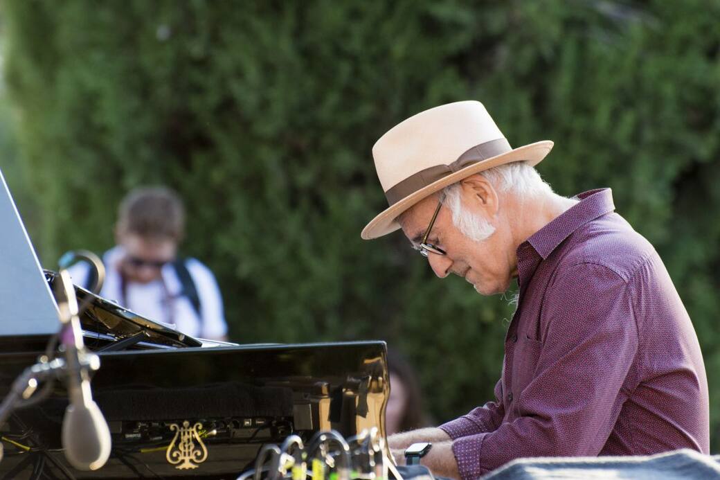 Ludovico Einaudi. Ph. Antonio Cipriani. Concerto al castello di Romena, Pratovecchio, luglio 2022