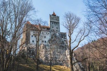 THE BRAN CASTLE, BRAN, ROMANIA - 2017/03/24: The Romanian castle of Bran ( also known as the Dracula castle ). (Photo by Alessandro Bosio/Pacific Press/LightRocket via Getty Images)