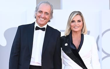 VENICE, ITALY - SEPTEMBER 08: Giovanni Terzi and Simona Ventura attend the red carpet of the movie "Freaks Out" during the 78th Venice International Film Festival on September 08, 2021 in Venice, Italy. (Photo by Daniele Venturelli/WireImage)