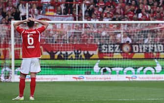 epa10878789 Union’s Robin Gosens reacts during the German Bundesliga soccer match between Union Berlin and TSG Hoffenheim in Berlin, Germany, 23 September 2023.  EPA/CLEMENS BILAN CONDITIONS - ATTENTION: The DFL regulations prohibit any use of photographs as image sequences and/or quasi-video.