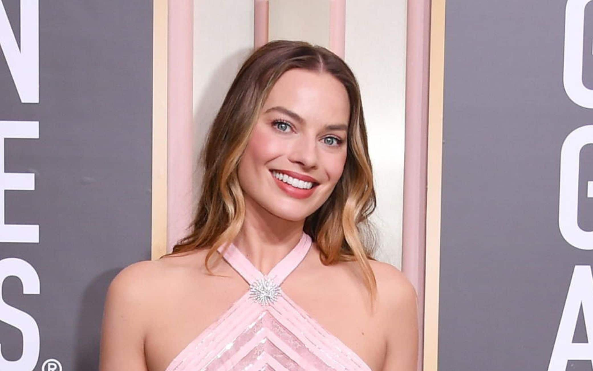 Margot Robbie più Barbie che mai: le nuove foto