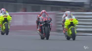 Vinales si mette in scia e prepara l'attacco