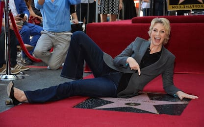 Buon compleanno Jane Lynch: com’è cambiata Sue Sylvester di Glee