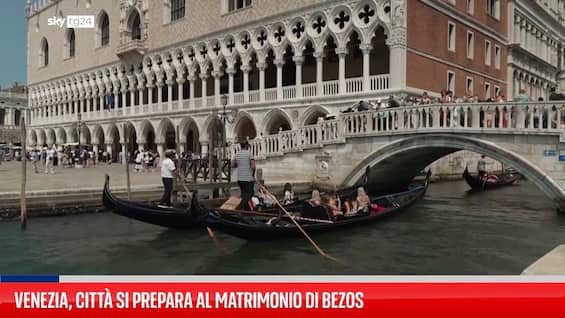 Venezia, città si prepara al matrimonio di Bezos