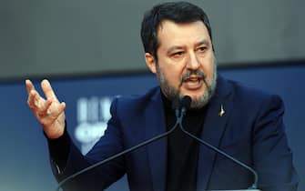 Il ministro dei Trasporti Matteo Salvini all'ultima giornata dell'edizione 2023 della Festa di Atreju nei giardini di Castel Sant'Angelo, Roma, 17 dicembre 2023. 
ANSA/FABIO CIMAGLIA