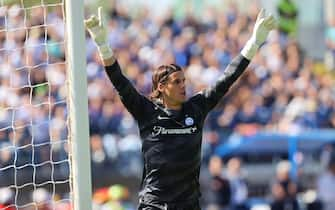 Inter Milan's goalkeeper Yann Sommer gesture during the Italian serie A soccer match Empoli FC vs Inter Milan AC at Carlo Castellani Stadium in Empoli, Italy, 24 September 2023
ANSA/CLAUDIO GIOVANNINI