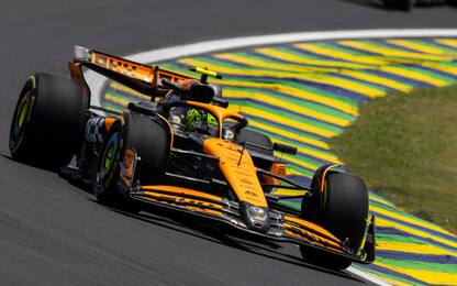 epa11696737 British driver of the McLaren team Lando Norris participates in the practice session ahead of the 2024 Sao Paulo Grand Prix at the Interlagos Circuit in Sao Paulo, Brazil, 01 November 2024. The 2024 Formula One Grand Prix of Sao Paulo is held at the Autodromo Jose Carlos Pace race track in Sao Paulo on 03 November.  EPA/ISAAC FONTANA
