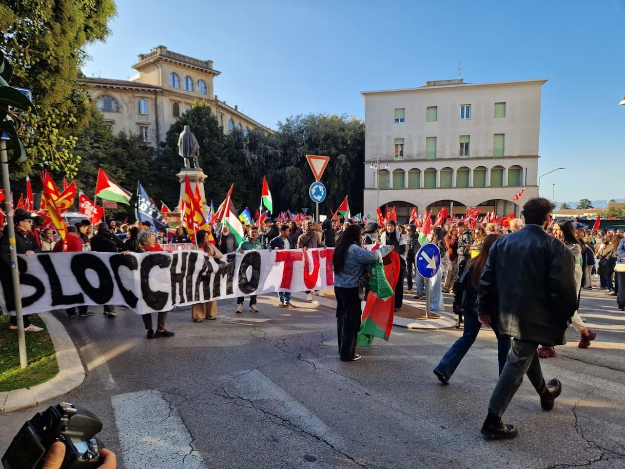 Da Livorno a Torino, oggi ancora manifestazioni pro Gaza in tutta Italia. FOTO