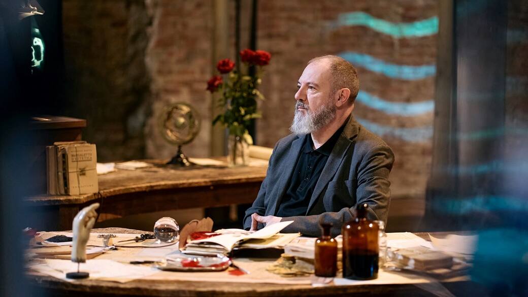 Carlo Lucarelli La nave dei folli