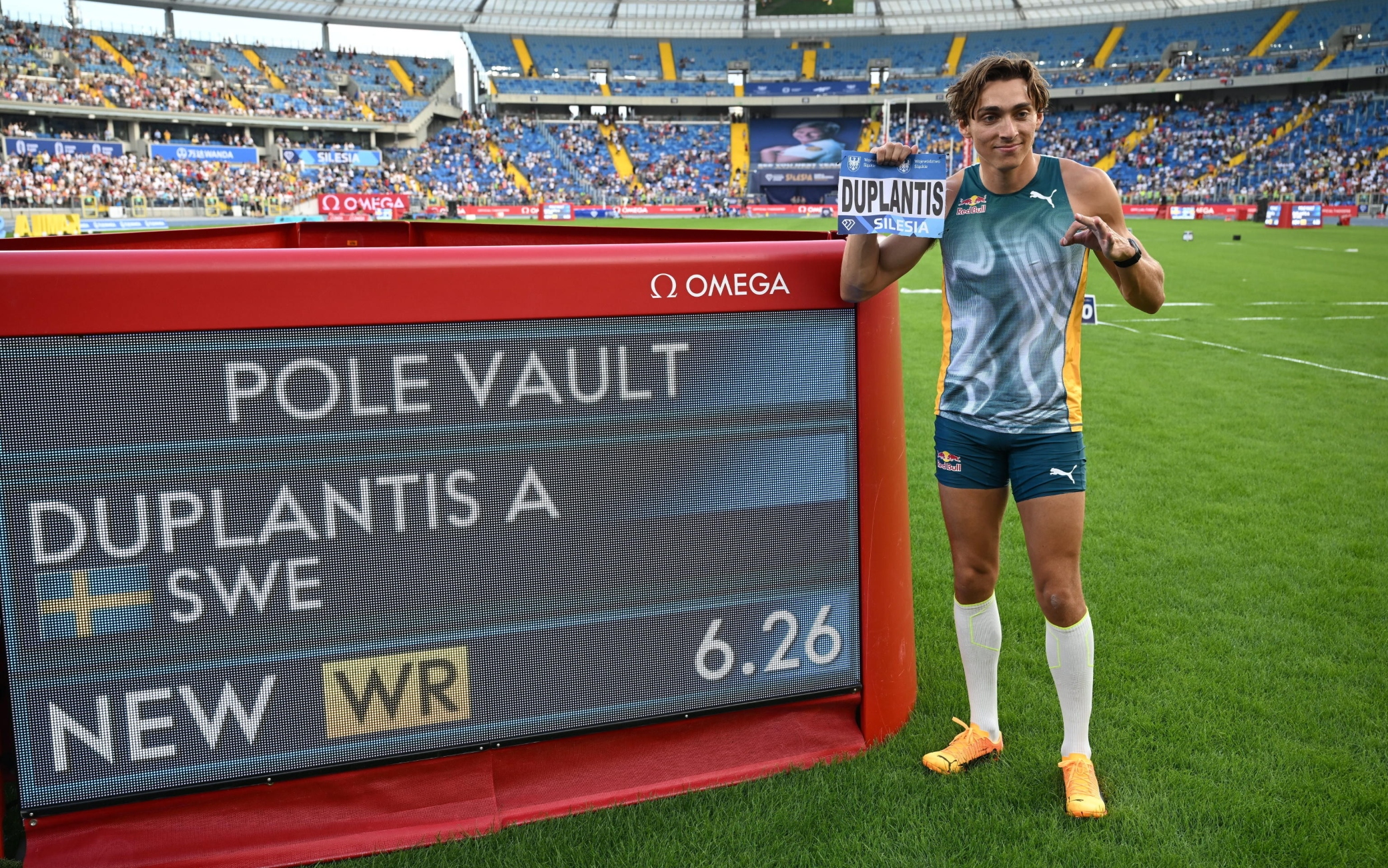 Duplantis, record del mondo: salta 6.26