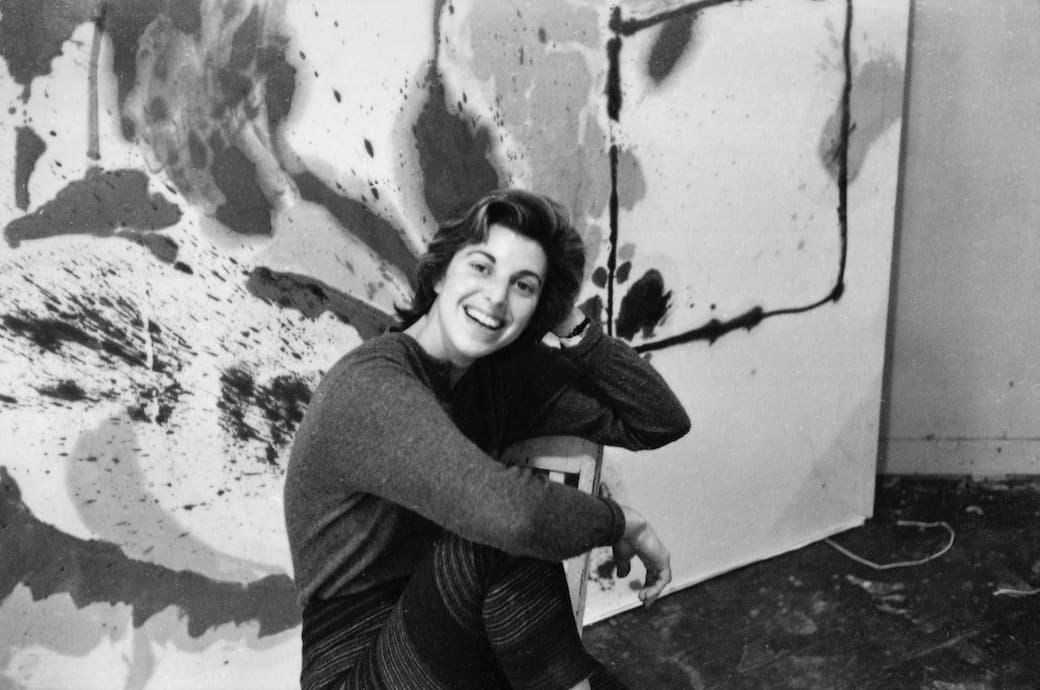 Helen Frankenthaler in her 3rd Avenue studio with Alassio (1960, in progress), New York, 1960. Helen Frankenthaler Foundation Archives, New York. Photograph by Walter Silver © New York Public Library / Art Resource. Artwork © 2025 Helen Frankenthaler Foun