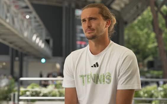 https://static.sky.it/editorialimages/0c6c8ed5e6dfe1503f5f23e57704916bc1496b82/skysport/it/tennis/video/2025/05/06/zverev-sinner-atp-roma-intervista-video/zverev_screen.jpg?im=Resize,width=565