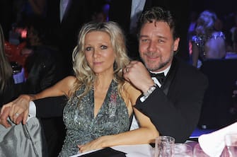 ANTIBES, FRANCE - MAY 20:  (EXCLUSIVE ACCESS PREMIUM RATES APPLY)  Danielle Spencer and husband Russell Crowe attends amfAR's Cinema Against AIDS 2010 benefit gala dinner at the Hotel du Cap on May 20, 2010 in Antibes, France.  (Photo by Pascal Le Segretain/amfAR1/Getty Images for amfAR)
