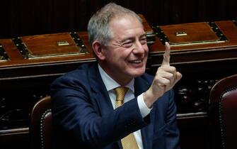 Il ministro delle Imprese e del Made in Italy Adolfo Urso in aula della Camera durante il question time, Roma, 10 Aprile 2024. ANSA/GIUSEPPE LAMI