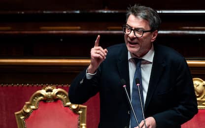 Il ministro dell'Economia Giancarlo Giorgetti in aula al Senato durante la discussione della Manovra Economica per la legge del Bilancio di previsione dello Stato per l’Anno finanziario 2025 e Bilancio Pluriennale per il triennio  2025-2027, Roma, 27 dicembre 2024. ANSA/ANGELO CARCONI