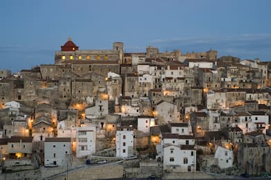 Foggia, omicidio a Vico del Gargano: 39enne ucciso in casa