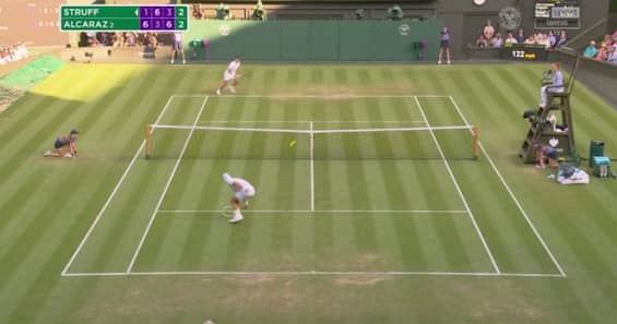 https://static.sky.it/editorialimages/0d542018c195d941201471be1f9f1fd13e5b93ac/skysport/it/tennis/video/2025/07/04/struff-alcaraz-volee-punto-wimbledon/OG_screen_volee_struff_alcaraz.jpg?im=Resize,width=565