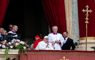 Papa Francesco Pope Francis delivers his Urbi Et Orbi Blessing from the balcony overlooking St. Peter's Square in Vatican City, Vatican, on April 20, 2025. (Photo by Massimo Valicchia/NurPhoto via Getty Images)