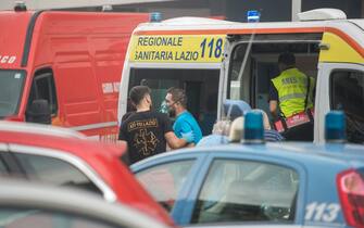 Foto Valentina Stefanelli /LaPresse
2 Giugno 2023 Roma, Italia - Cronaca -Roma, Incendio in palazzo in ristrutturazione in via Edoardo D' Onofrio Colli Aniene. Nella foto l'intervento dei Vigili del Fuoco e delle Forze dell'ordine