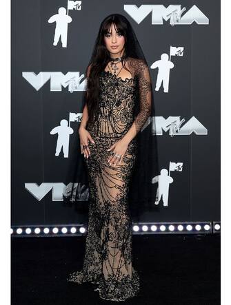 08-mtv-vmas-2024-red-carpet-getty - 1