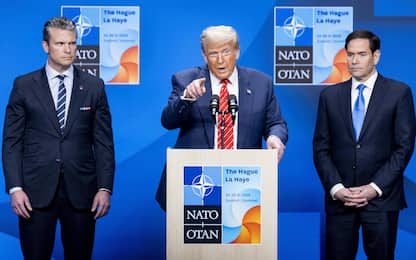 epa12196828 US President Donald Trump (C) attends a press conference with US Defence Secretary Pete Hegseth (L) and US State Secretary Marco Rubio (R) after the NATO Summit in The Hague, Netherlands, 25 June 2025.  EPA/Robin van Lonkhuijsen