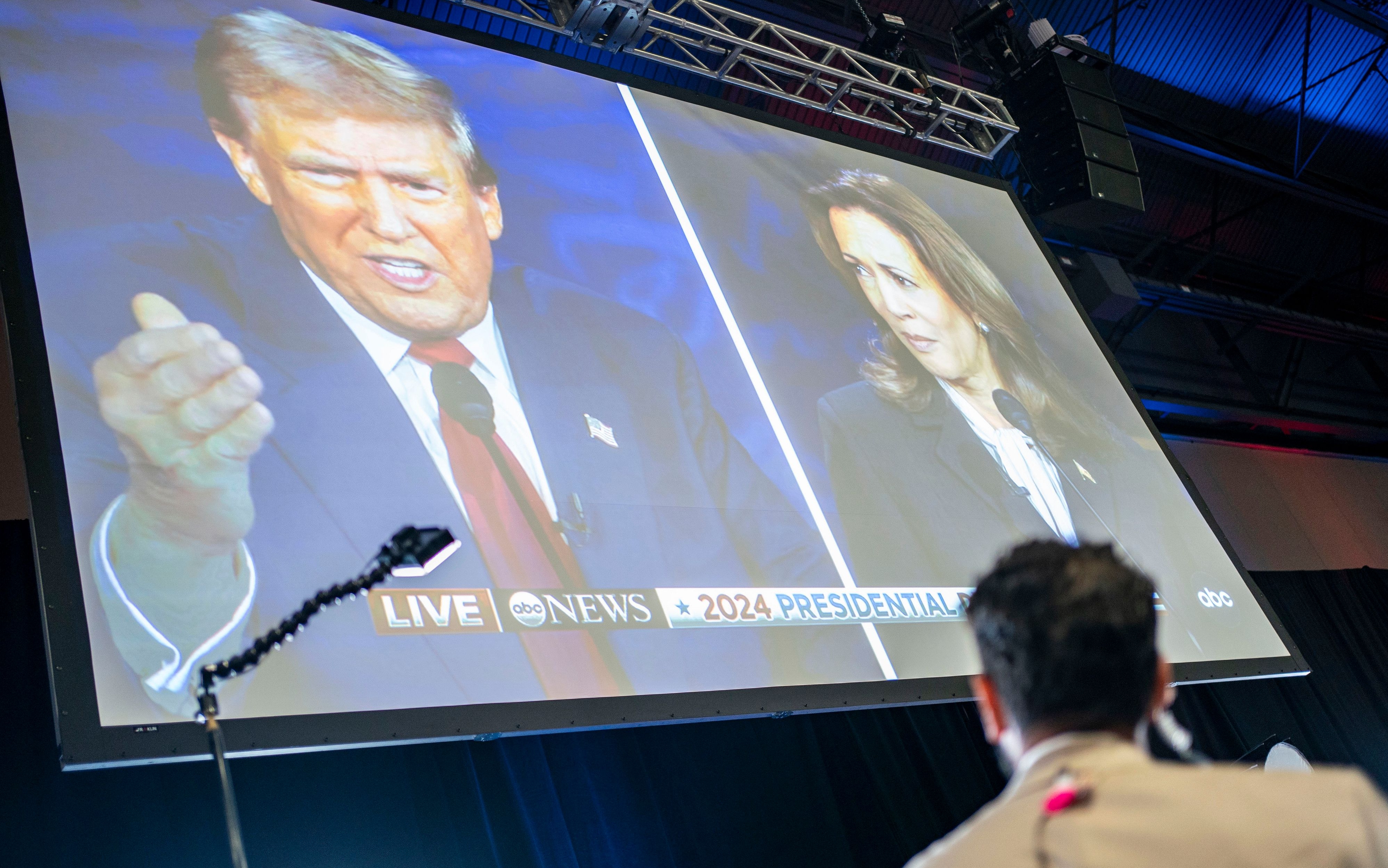 La deputata democratica del Michigan Elissa Slotkin ha avvertito che i sondaggi interni della campagna di Kamala Harris la danno come sott’acqua, in grande svantaggio, nello stato chiave del Midwest, che Donald Trump ha vinto nel 2016 ma ha perso nel 2020