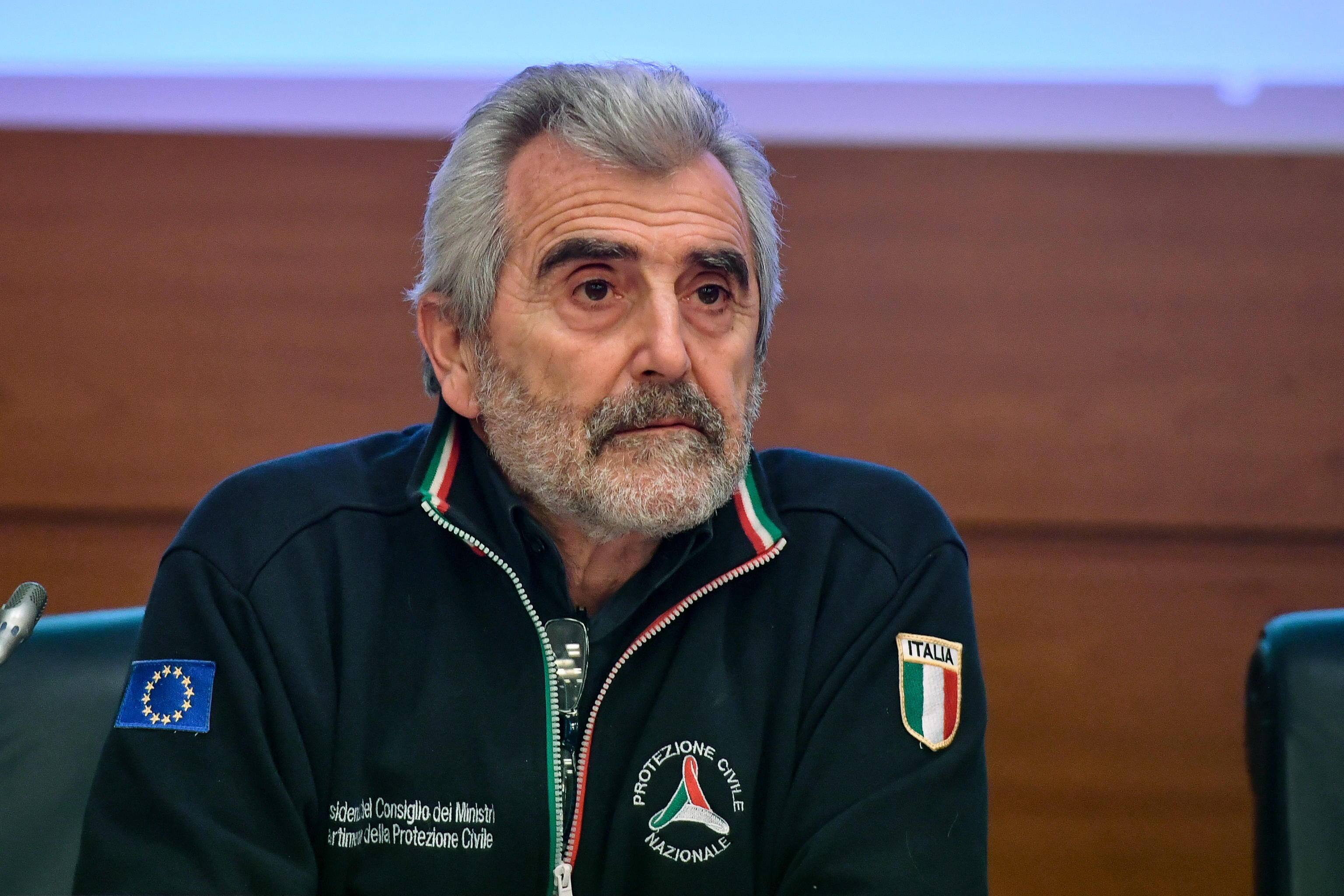 epa08195420 The director of Civil Protection and Coordinator of the Technical and Scientific Committee on the Coronavirus, Agostino Miozzo, attends a press conference in Rome, Italy, 05 February 2020.  EPA/ALESSANDRO DI MEO