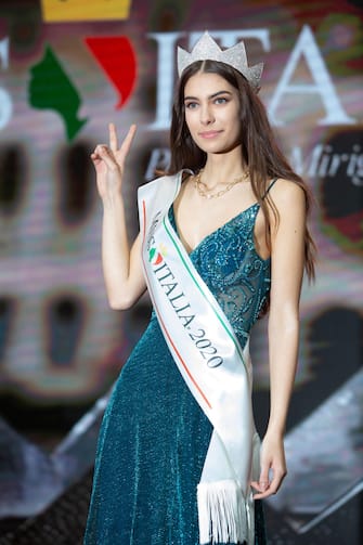 Miss Italia 2020 è Martina Sambucini, Miss Roma