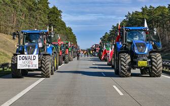 25 February 2024, Poland, Slubice: Farmers from Poland are driving their vehicles on the A2 autostrada (European route 30) towards the German-Polish border (Frankfurt/Oder). The protests by Polish farmers, which have been going on for weeks, are directed against the EU agricultural policy, but also against the import of cheap agricultural products from Ukraine. Photo: Patrick Pleul/dpa (Photo by Patrick Pleul/picture alliance via Getty Images)