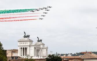 Le Frecce tricolori in occasione della Festa della Repubblica, il 2 giugno 2021