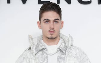 Hero Fiennes-Tiffin
attending the Givenchy Menswear Fall-Winter 2023-2024 show as part of Paris Fashion Week on January 18, 2023 in Paris, France.