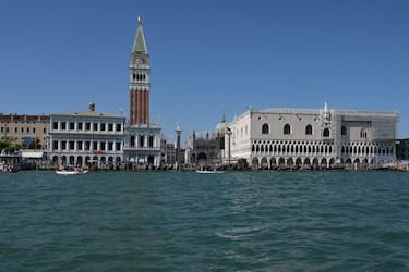 04 September 2022, Italy, Venice: Boats are participating in the Regata Storica and cross the Canal Grande of Venice. Photo: Stefanie Rex/dpa (Photo by Stefanie Rex/picture alliance via Getty Images)