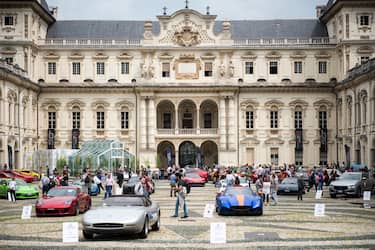 Auto in mostra