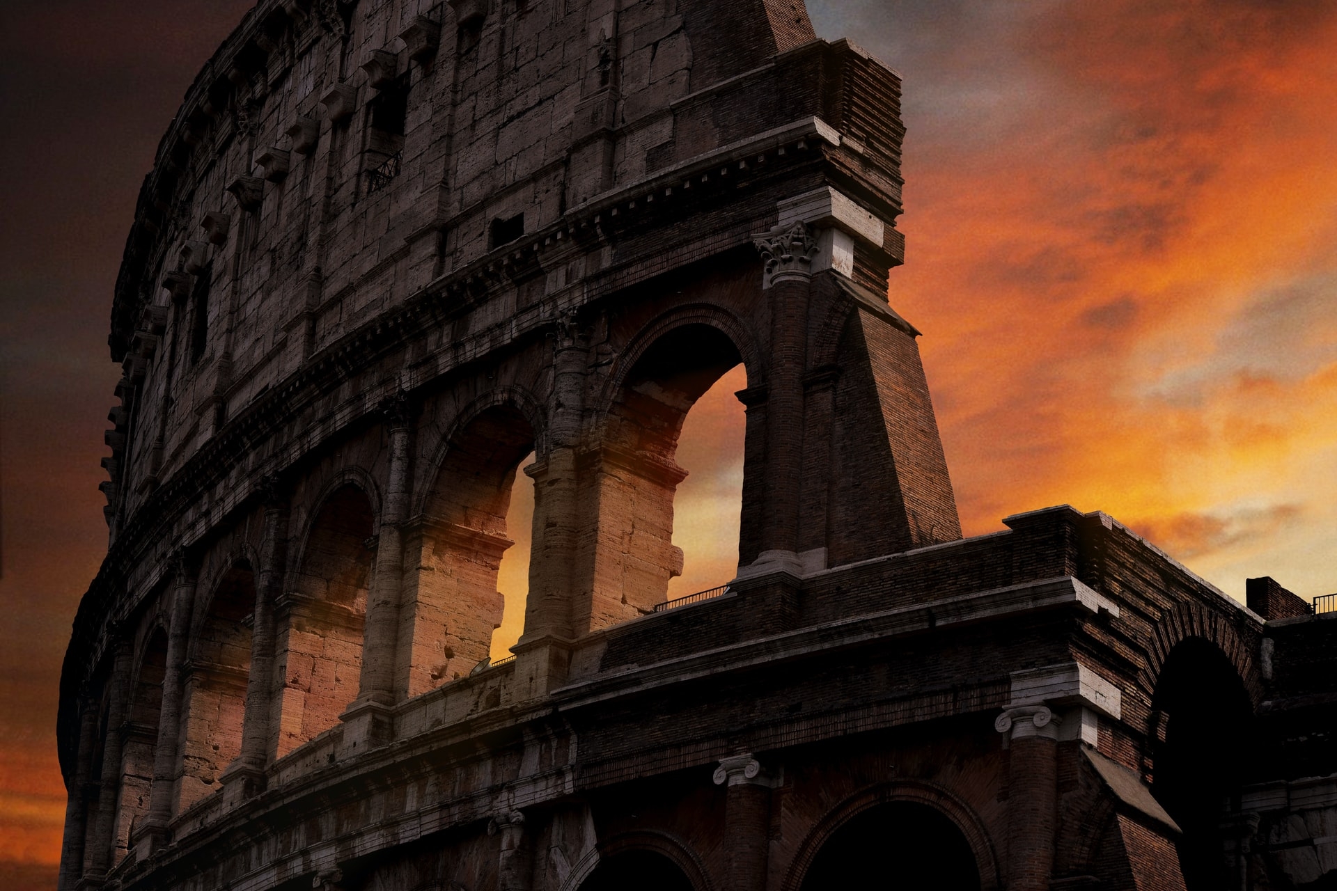 Photo_by_Dario_Veronesi_on_Unsplash.jpg