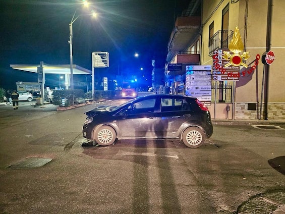 Due incidenti da Tg24.sky.it due incidenti stradali a catania due ragazzi morti e cinque feriti