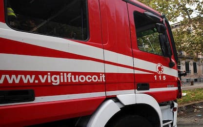 Incendio ad Afragola, fiamme in un appartamento