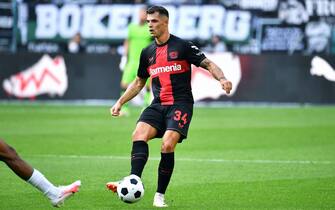 Bundesliga, Borussia Park Mönchengladbach: Borussia Mönchengladbach vs Bayer Leverkusen; Granit Xhaka (LEV)