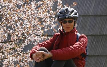 Una foto tratta dal profilo Facebook di Liliana Resinovich.  Liliana Resinovich si è suicidata ed è morta due, tre giorni prima del ritrovamento del corpo, il 5 gennaio scorso nel parco dell'ex ospedale psichiatrico di Trieste. A causare la morte sarebbe stata l'asfissia causata dai due sacchetti stretti (non troppo) sulla testa. Lo riporta la perizia disposta dalla Procura, eseguita da Fulvio Costantinides e dal radiologo Fabio Cavalli, che mette la parola fine alla vicenda, cominciata con la scomparsa della donna, di 63 anni, il 14 dicembre 2021. La perizia non è stata ancora depositata in Procura. Il corpo di Liliana fu trovato vestito, e il corpo in due sacchi della spazzatura. FACEBOOK

 +++ATTENZIONE LA FOTO NON PUO' ESSERE PUBBLICATA O RIPRODOTTA SENZA L'AUTORIZZAZIONE DELLA FONTE DI ORIGINE CUI SI RINVIA+++