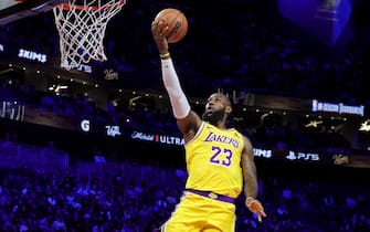 LAS VEGAS, NEVADA - DECEMBER 09: LeBron James #23 of the Los Angeles Lakers makes a lay up against the Indiana Pacers during the first quarter of the championship game of the inaugural NBA In-Season Tournament at T-Mobile Arena on December 09, 2023 in Las Vegas, Nevada. NOTE TO USER: User expressly acknowledges and agrees that, by downloading and or using this photograph, User is consenting to the terms and conditions of the Getty Images License Agreement. (Photo by Ethan Miller/Getty Images)