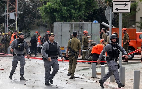 Missili da Iran su Israele: colpite Tel Aviv, Haifa, Gerusalemme. FOTO