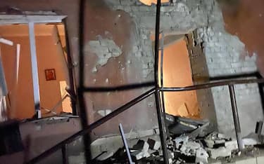"Oggi gli occupanti russi hanno sparato contro il reparto maternità di un ospedale di Kherson, nessuno è rimasto ferito". Lo ha reso noto il vice capo dell'ufficio presidenziale, Kyrylo Tymoshenko, riporta l'Ukrainska Pravda. "Kherson. I russi hanno bombardato il reparto maternità dell'ospedale. Hanno bombardato il luogo dove oggi sono nati due bambini - ha affermato -. Prima dell'attacco, i medici sono riusciti a completare un taglio cesareo. Ci sono cinque donne nell'istituto".
TELEGRAM TYMOSHENKO
+++ATTENZIONE LA FOTO NON PUO' ESSERE PUBBLICATA O RIPRODOTTA SENZA L'AUTORIZZAZIONE DELLA FONTE DI ORIGINE CUI SI RINVIA+++ (NPK)