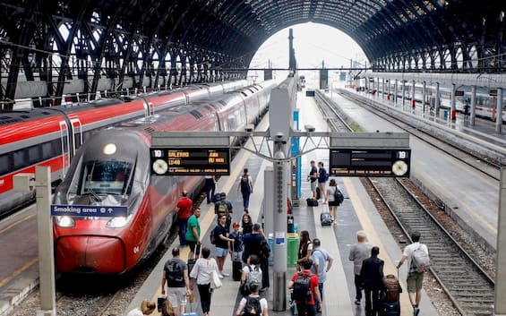 Treni, problemi alla linea nel Milanese: ritardi fino a due ore per Alta velocità