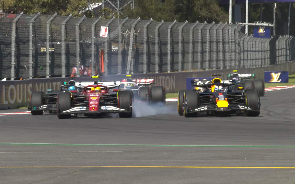 https://static.sky.it/editorialimages/12f394ec601dc3f977a4c9044ebce7c3cc368a1c/skysport/it/motori/formula-1/2025/10/26/f1-verstappen-hamilton-gp-messico-foto-video/copertina_ham_ver.jpg?im=Resize,width=1218
