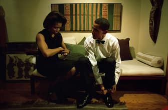 CHICAGO, IL - DECEMBER 8: ***EXCLUSIVE***  Democratic Senator Barack Obama and his wife, Michelle get ready at their home on December 8, 2004 in Chicago, Illinois. The Senator will give the keynote address at the Chicago Economic Club.  (Photo by Charles Ommanney/Getty Images)