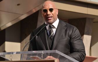 Los Angeles, Dwayne Johnson riceve la stella sulla Walk Of Fame