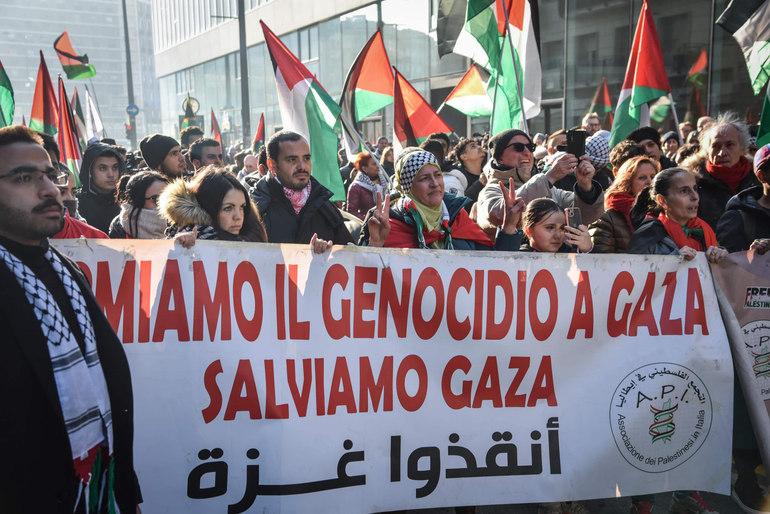 Milano, Manifestazione Pro Palestina: Centinaia In Corteo | Sky TG24