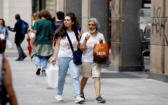 Primo giorno di saldi estivi a Milano, 6 luglio 2023.ANSA/MOURAD BALTI TOUATI

