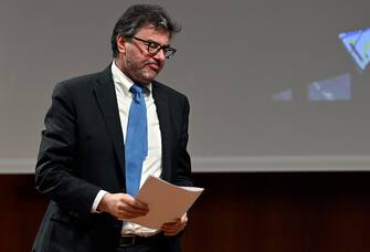 Il ministro dell'Economia, Giancarlo Giorgetti, durante l'evento annuale PNRR a Roma, 2 dicembre 2022. ANSA/RICCARDO ANTIMIANI