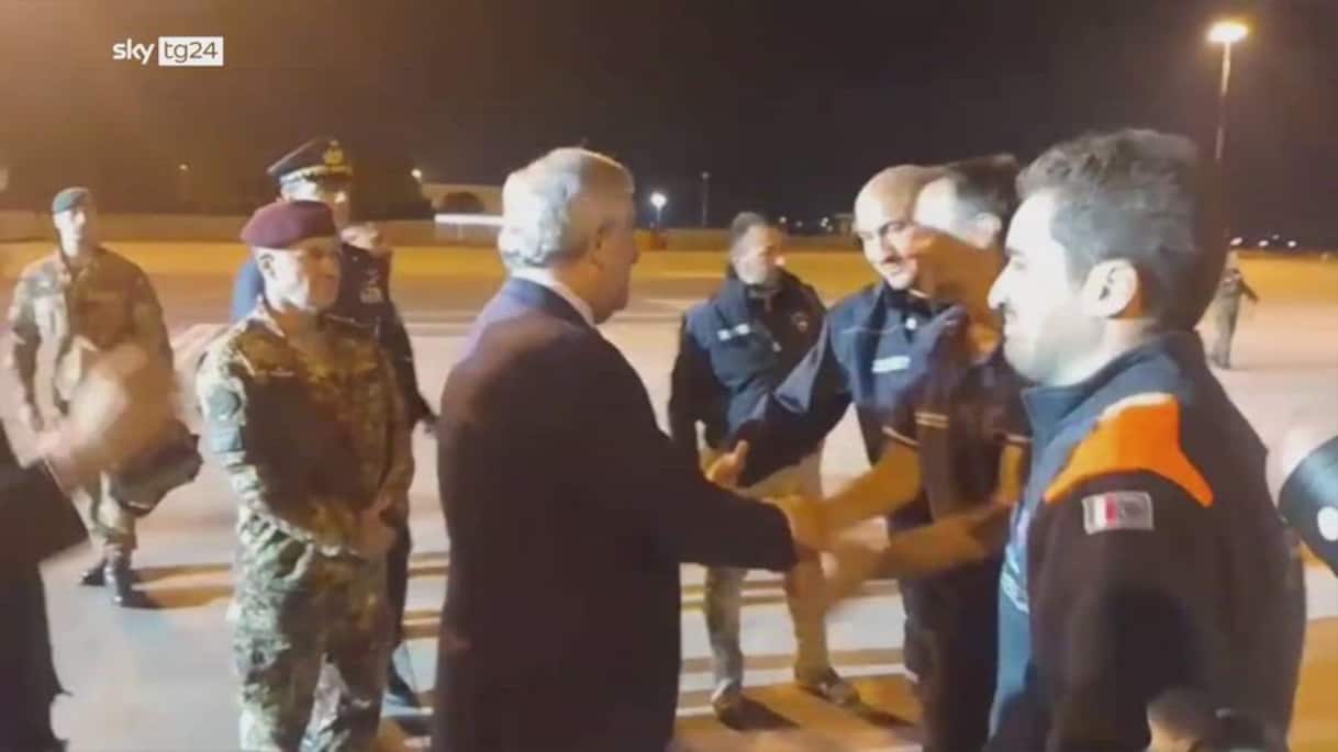 sette bambini da gaza arrivati in italia per ricevere cure