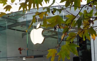 A view of a Apple Inc., logo at their store in Palo Alto, California, USA, 26 October 2021. ANSA/JOHN G. MABANGLO
